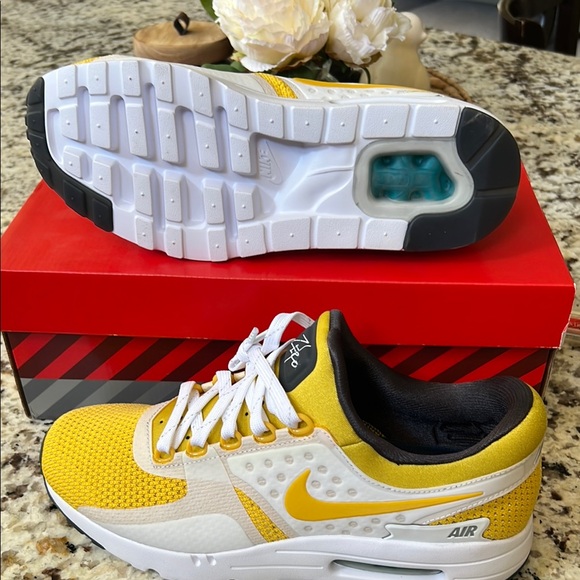 Nike Air Max #6 Bright Yellow and White Shoes
